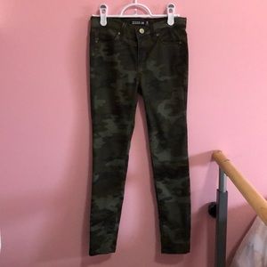 camo girl jeans